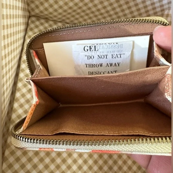 NEW Hobo Nila Zip Around Card Accordion Wallet Key Chain Watercolor Polka Dots - Picture 6 of 6